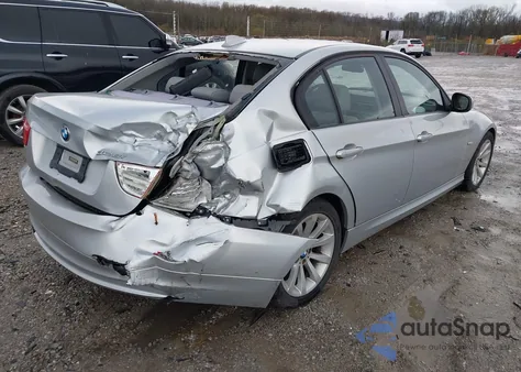 2011 BMW 328I z USA, uszkodzony, nr VIN WBAPH7C5XBE683142